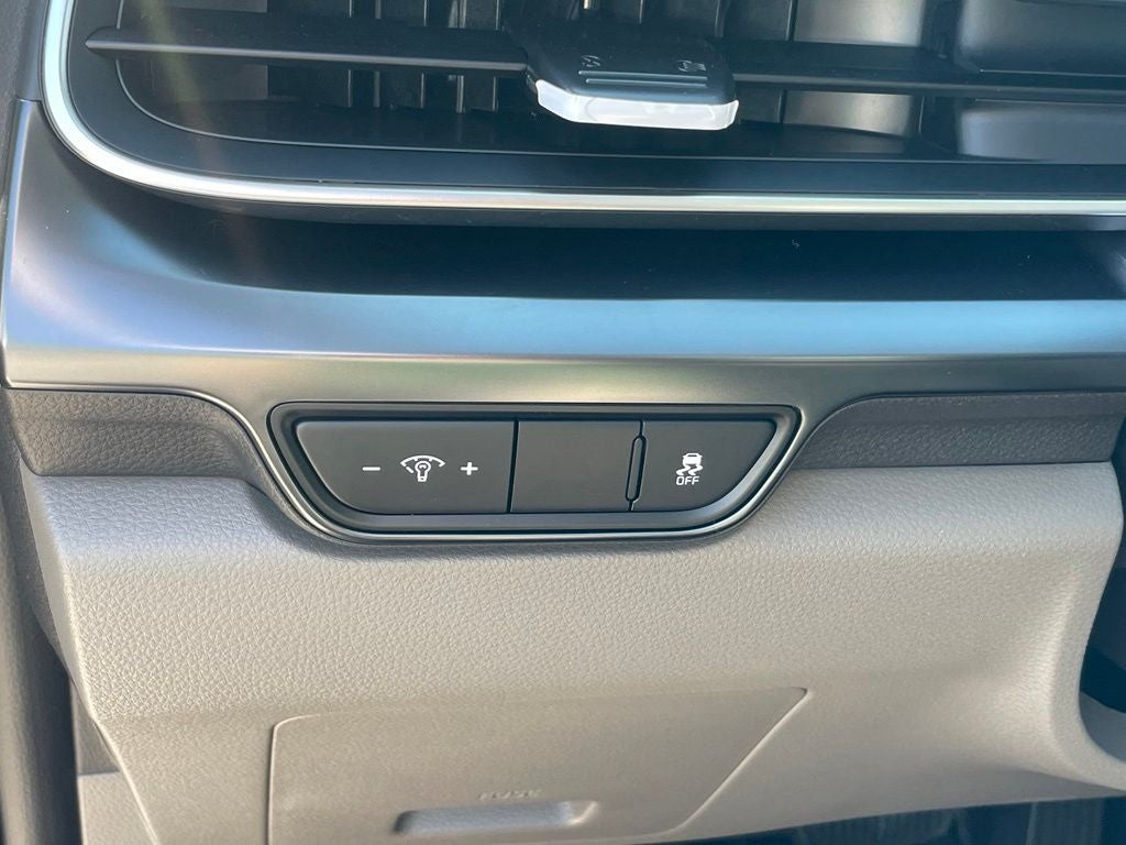 2027 Kia Carnival LXS