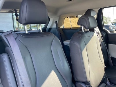 2024 Kia Carnival EX - 8 PASSENGER / NAVIGATION SYSTEM