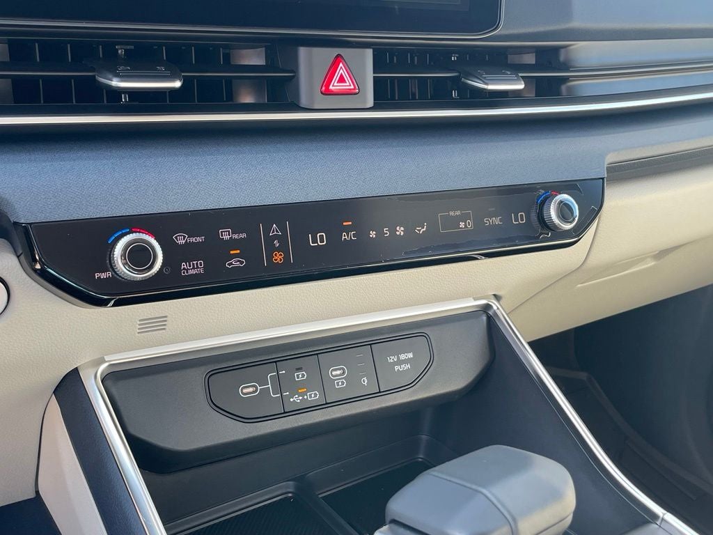 2026 Kia Carnival EX