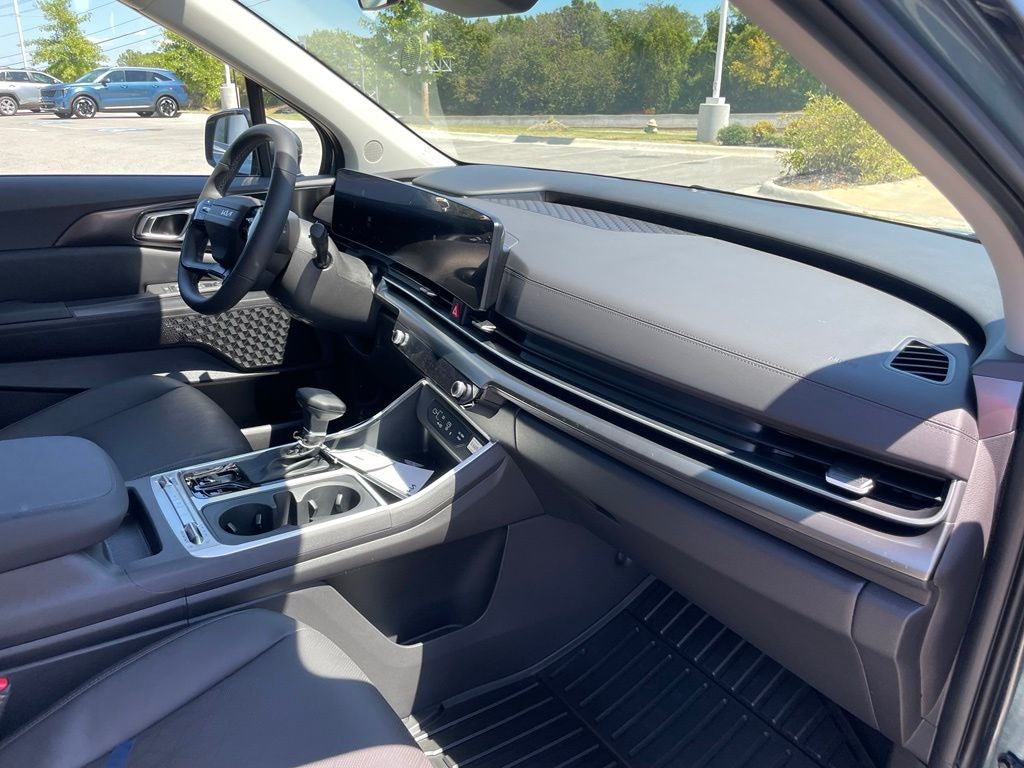 2027 Kia Carnival SX