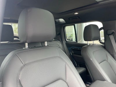 2025 Land Rover Defender 110 X-Dynamic SE - PANORAMIC ROOF / ELECTRONIC AIR SUSPENSION