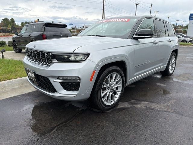 2022 Jeep Grand Cherokee Summit