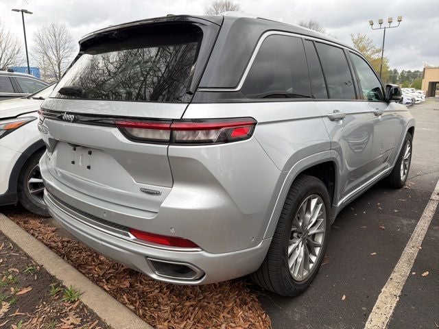 2022 Jeep Grand Cherokee Summit