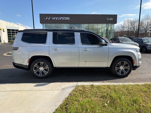 2023 Jeep Grand Wagoneer Base