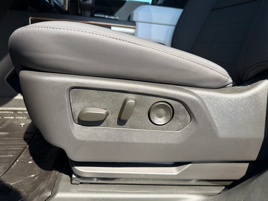 2025 GMC Hummer EV SUV 3X Low Miles, Clean CarFax