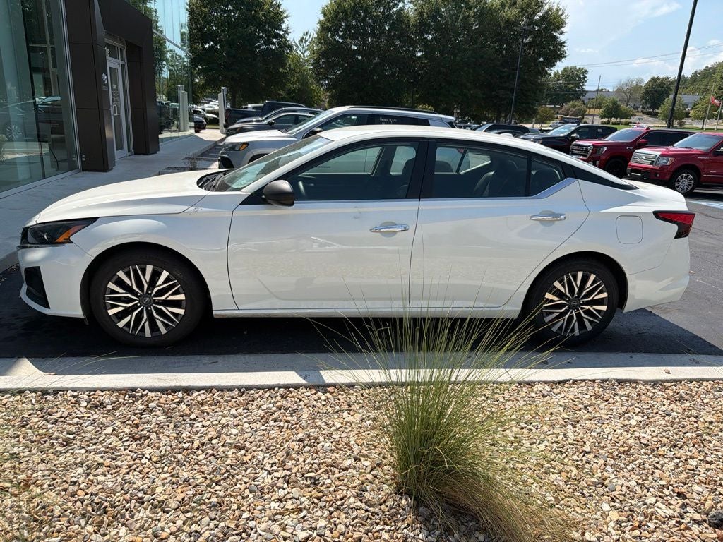 2025 Nissan Altima 2.5 SV CARFAX 1-Owner