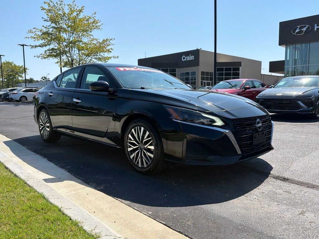 2025 Nissan Altima 2.5 SV CARFAX 1-Owner