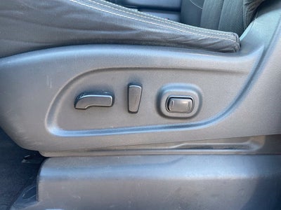 2019 Nissan Titan SV Clean CarFax, Navi, Blind Spot, CarPlay
