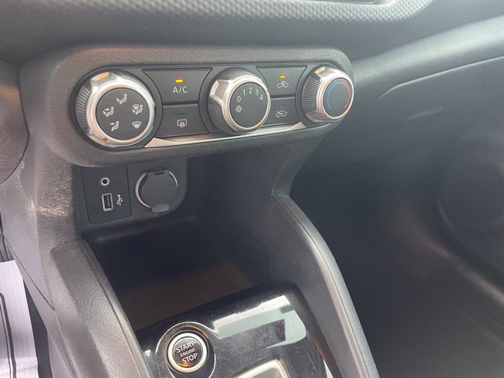 2021 Nissan Kicks S CarFax One Owner