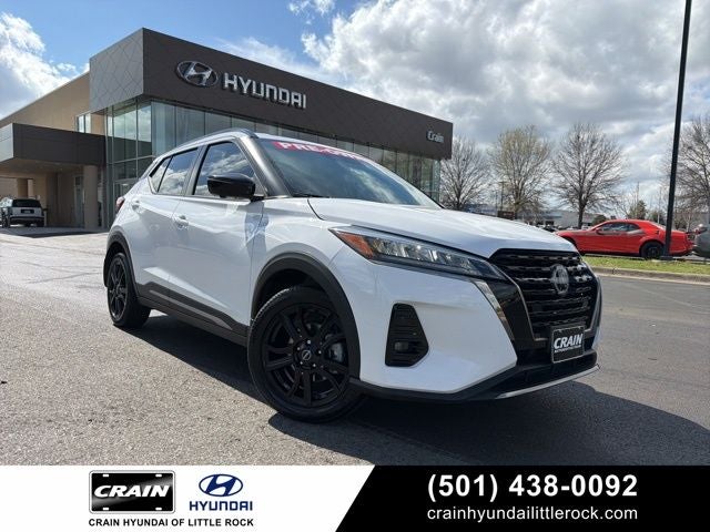 2023 Nissan Kicks SR