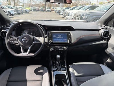 2023 Nissan Kicks SR