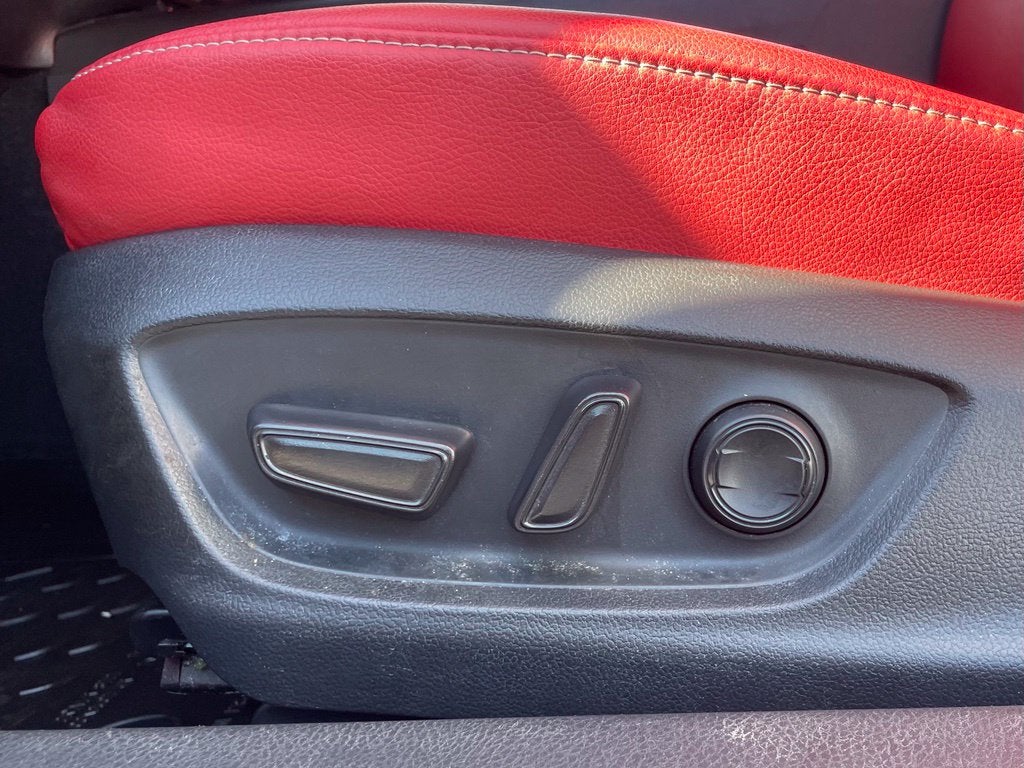 2021 Toyota Camry Hybrid XSE Pano Roof, Leather