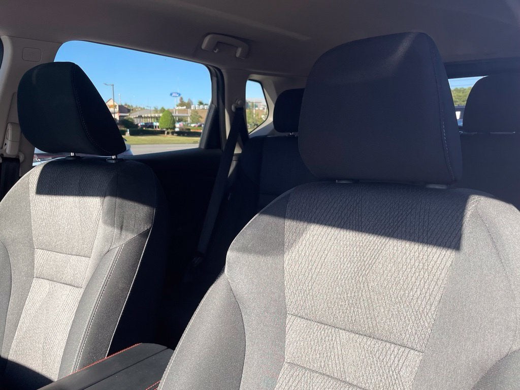 2025 Nissan Rogue SV Clean CarFax, One Owner