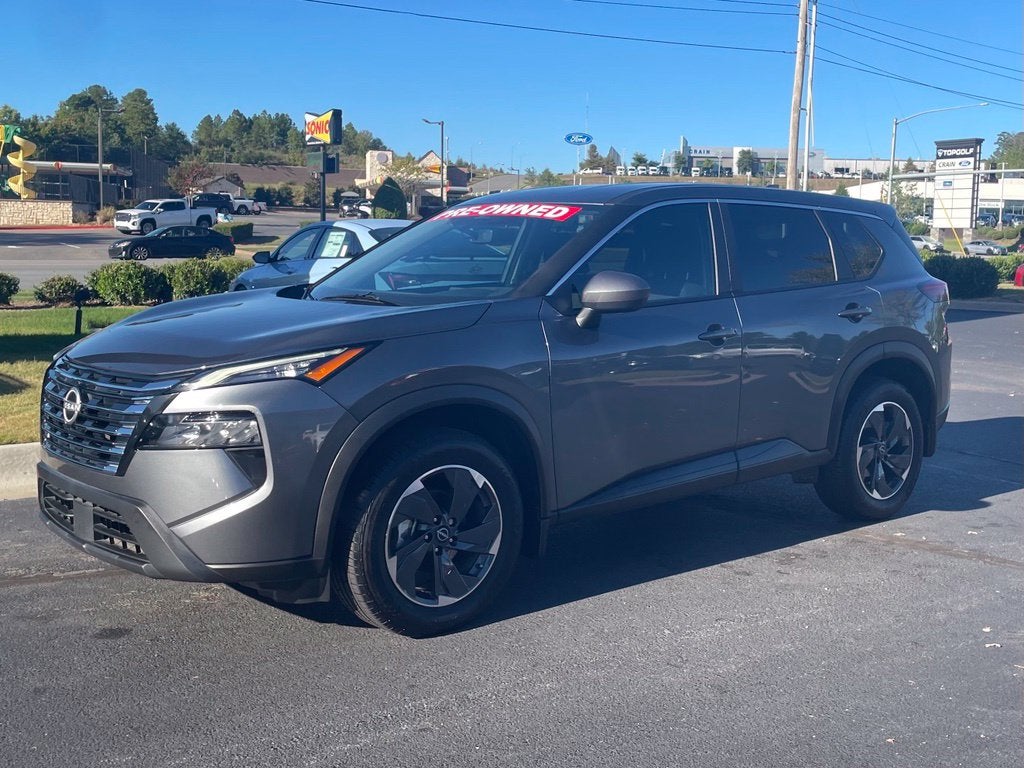 2025 Nissan Rogue SV Clean CarFax, One Owner