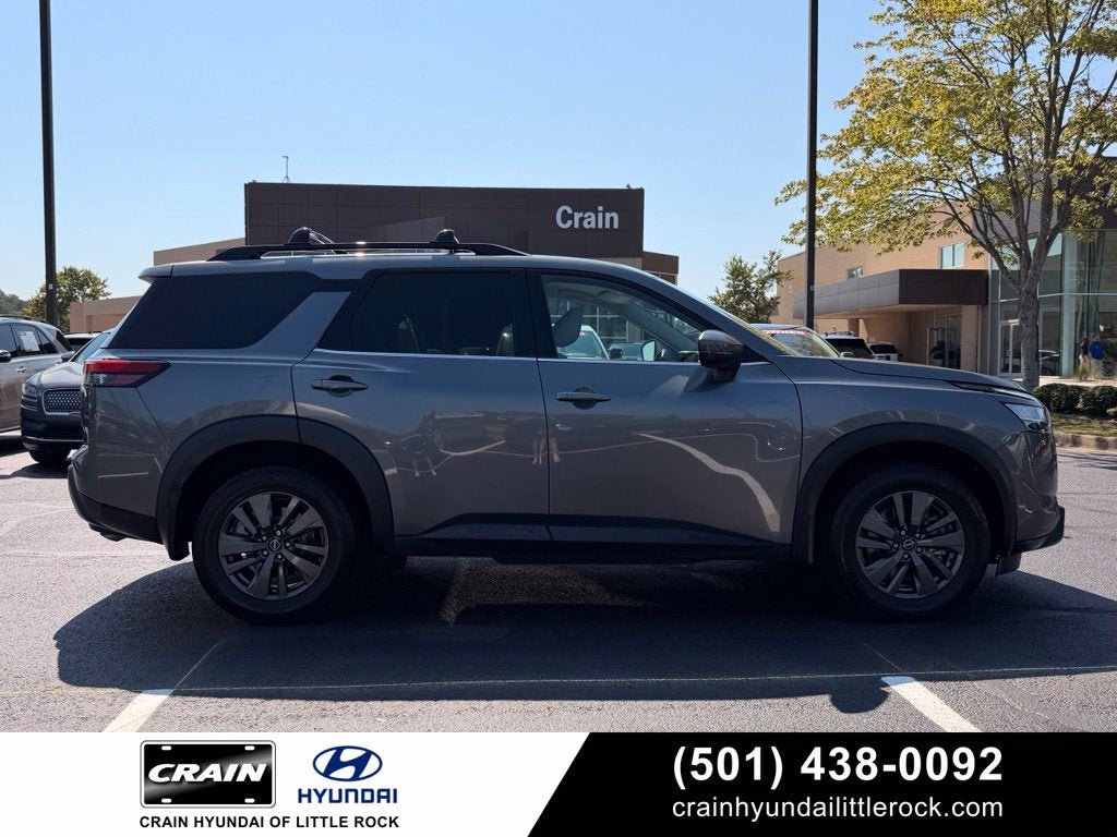 2022 Nissan Pathfinder SV 4WD, Clean CarFax, CarFax One Owner
