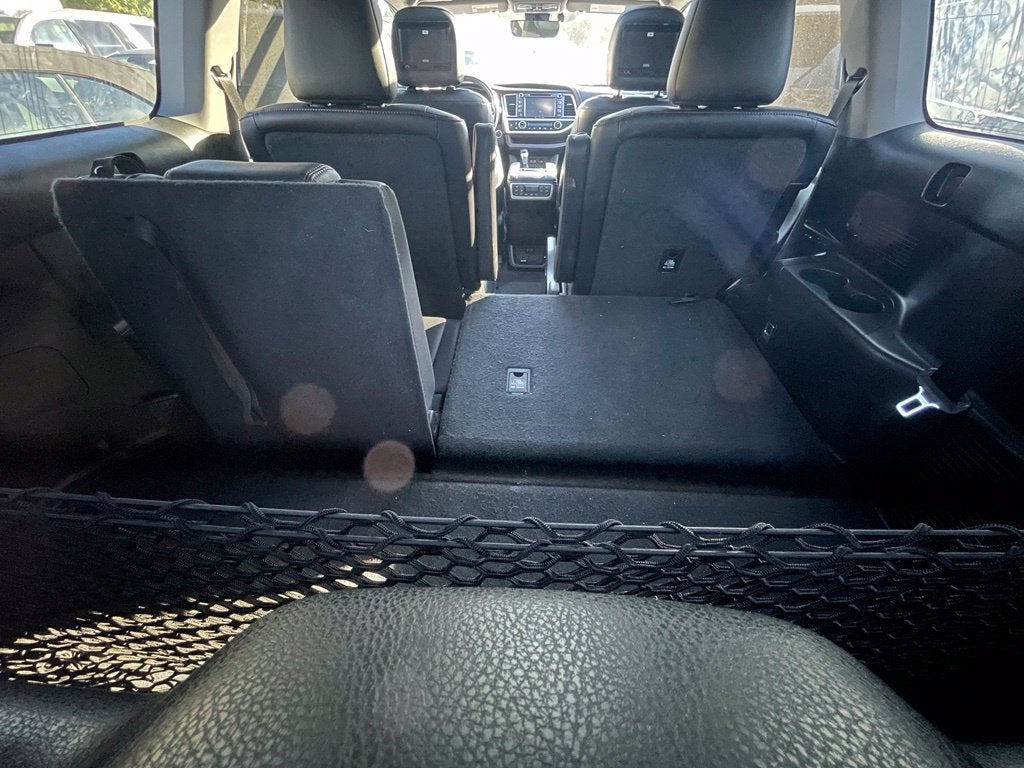 2018 Toyota Highlander Limited Platinum Leather, One Owner, Moonroof, Third Row