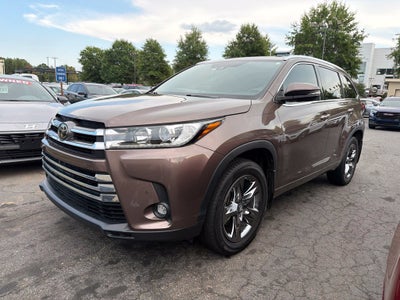 2019 Toyota Highlander Limited Platinum Third Row, Leather, Clean CarFax, One Owner, Low M