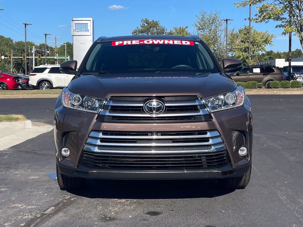 2019 Toyota Highlander Limited Platinum Third Row, Leather, Clean CarFax, One Owner, Low M
