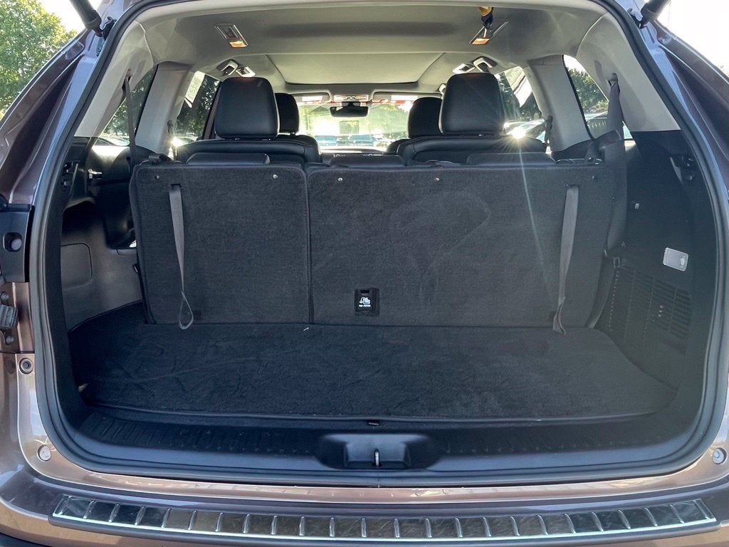 2019 Toyota Highlander Limited Platinum Third Row, Leather, Clean CarFax, One Owner, Low M