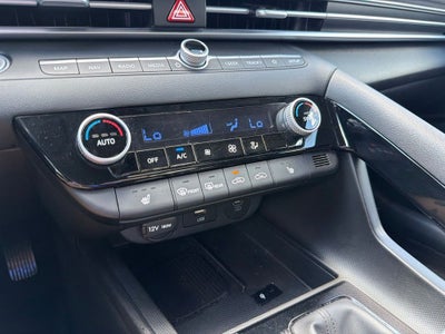 2025 Hyundai Elantra SEL Convenience CARFAX 1-Owner