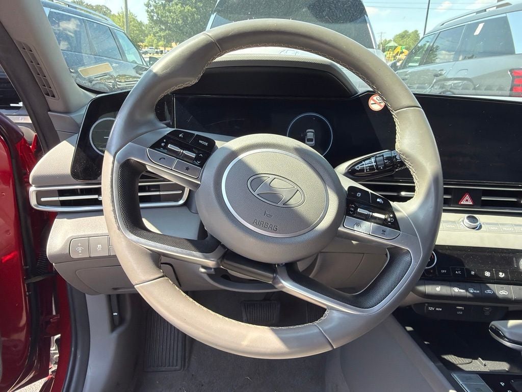 2025 Hyundai Elantra SEL Convenience CARFAX 1-Owner