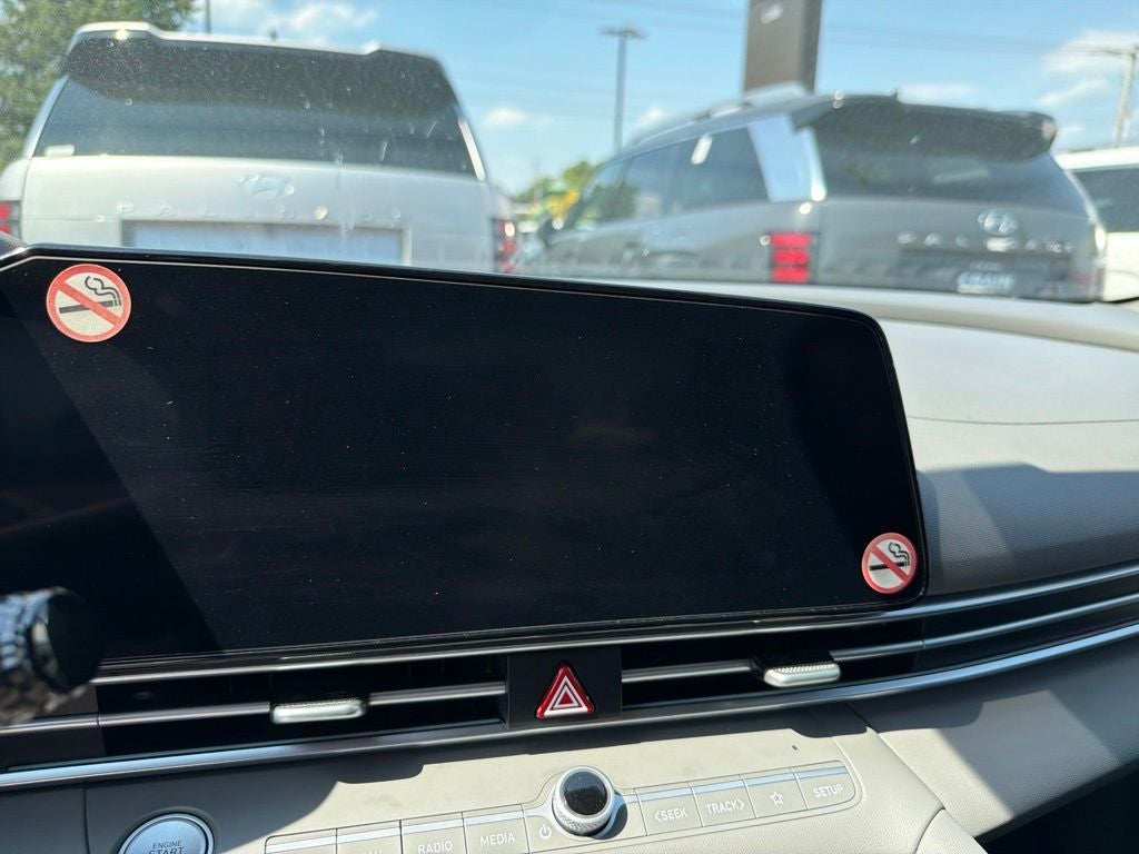 2025 Hyundai Elantra SEL Convenience CARFAX 1-Owner