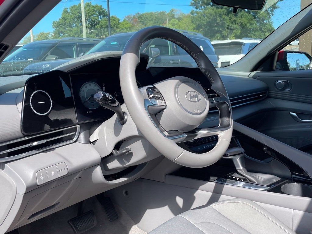 2025 Hyundai Elantra SEL Convenience CARFAX 1-Owner