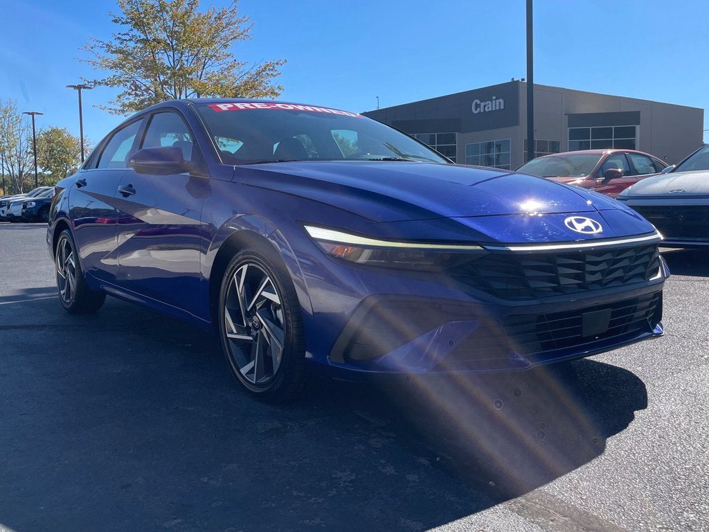 2025 Hyundai Elantra SEL Convenience Moonroof, One Owner