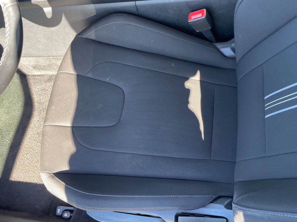 2025 Hyundai Elantra SEL Convenience Moonroof, One Owner