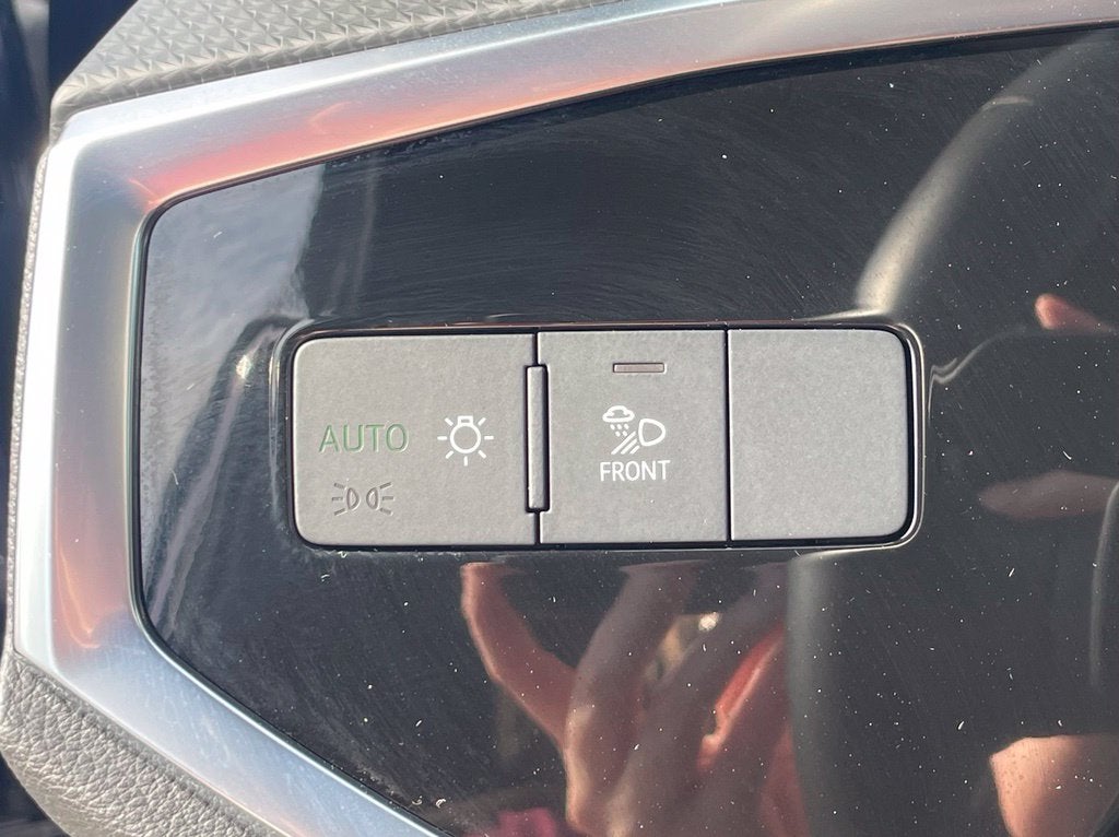 2024 Audi Q3 Premium Plus, One Owner, Navi, Leather, Moonroof S Line quattro