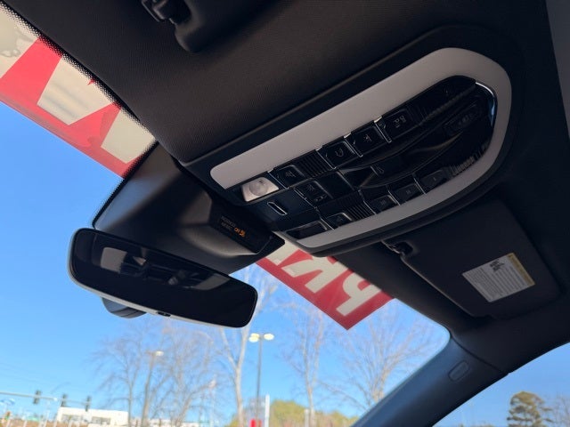 2021 Porsche Macan S