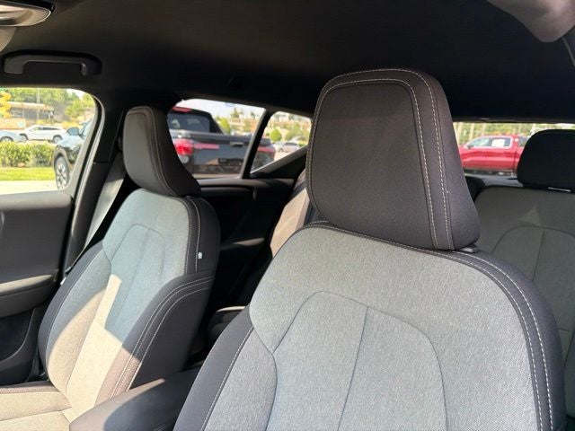 2024 Volvo XC40 B5 Core