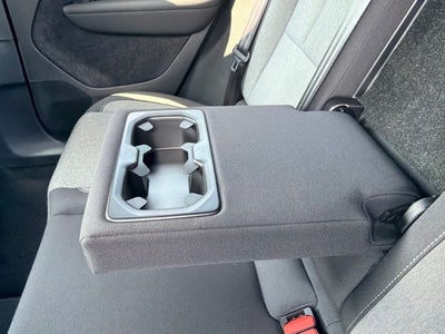 2024 Volvo XC40 B5 Core