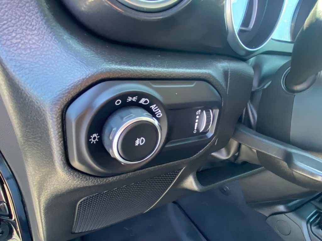 2023 Jeep Wrangler Sahara Altitude