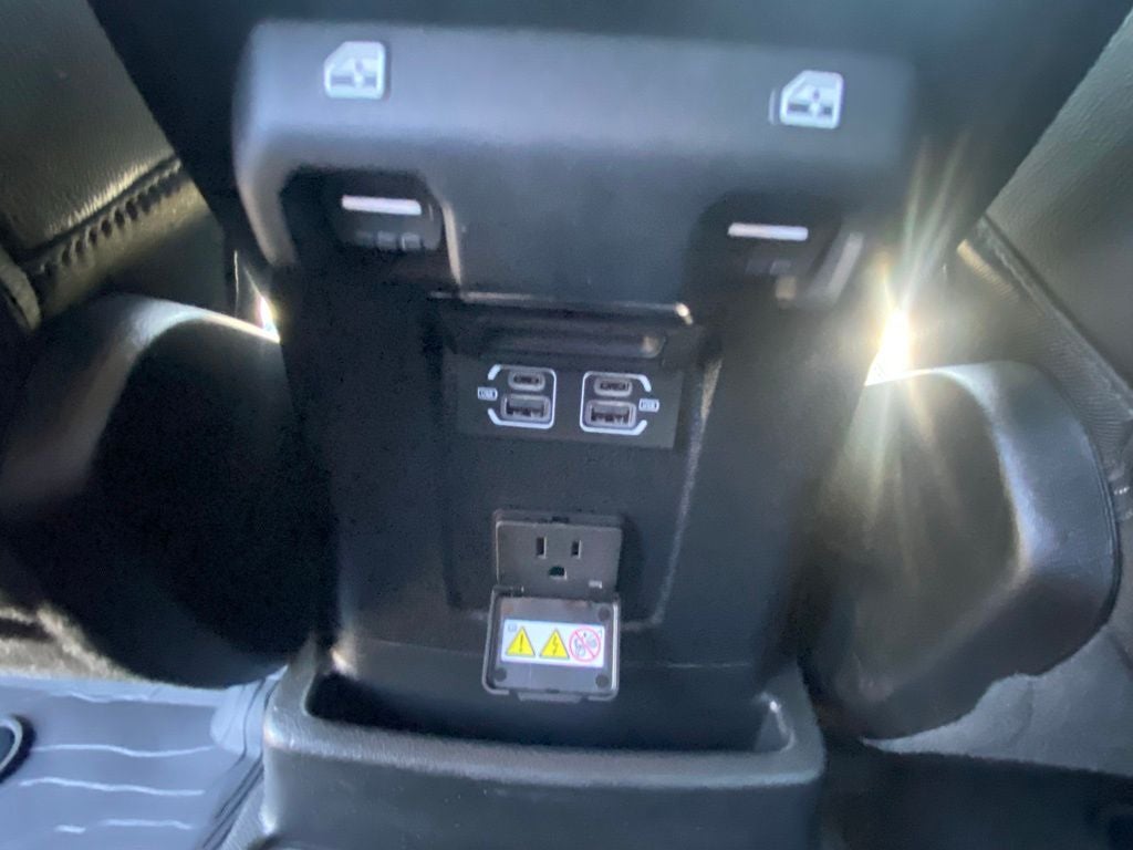 2023 Jeep Wrangler Sahara Altitude