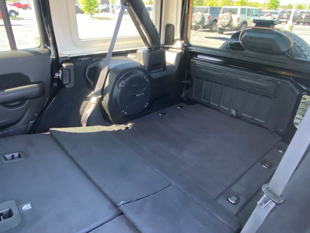 2023 Jeep Wrangler Sahara Altitude