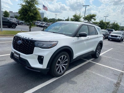 2025 Ford Explorer ST-Line