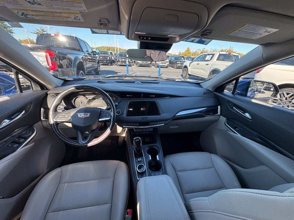 2021 Cadillac XT4 Luxury