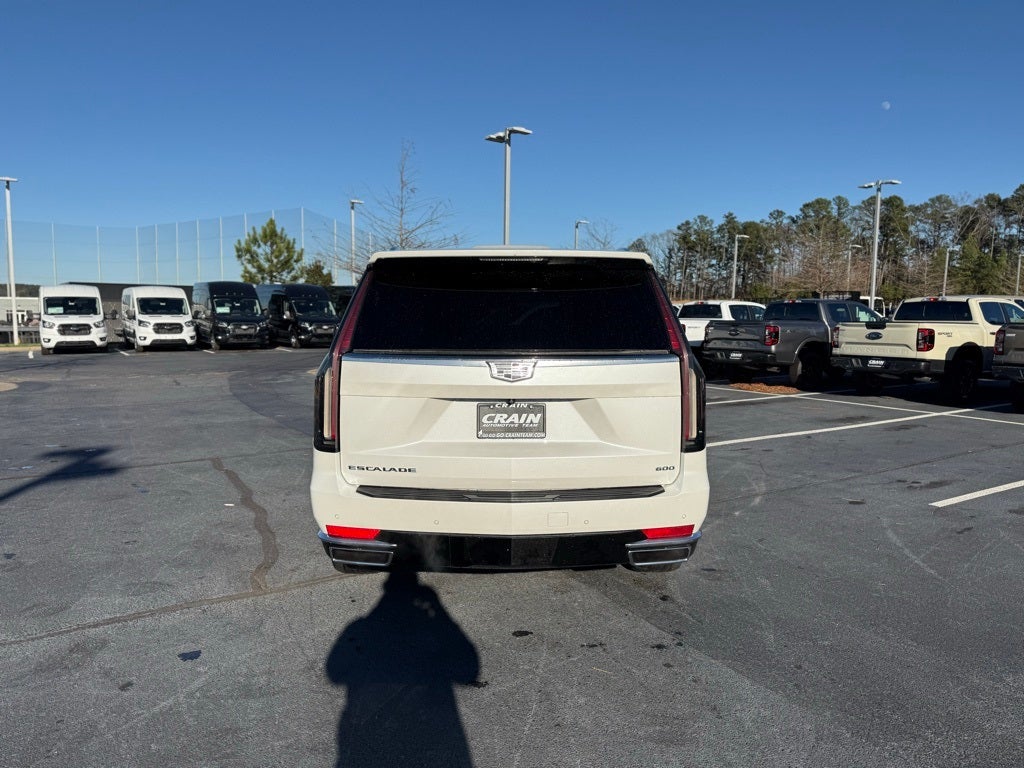 2022 Cadillac Escalade Luxury