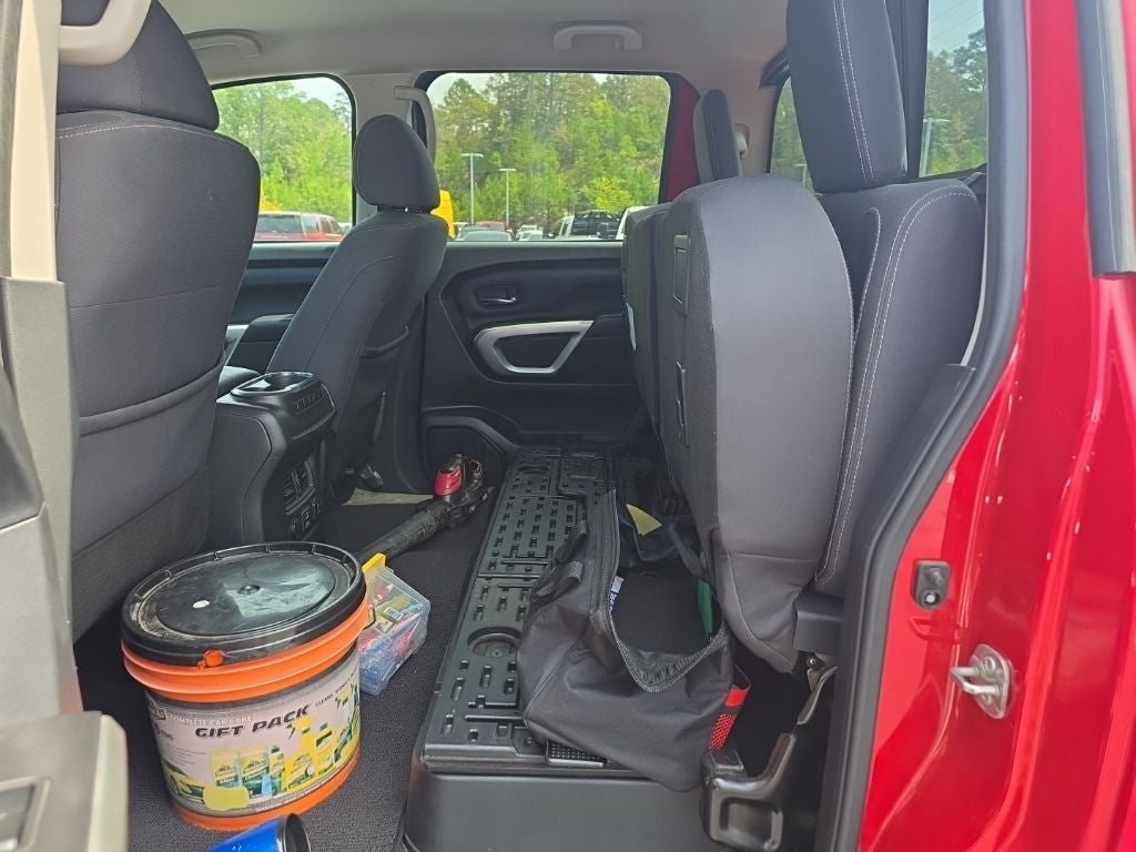 2021 Nissan Titan SV