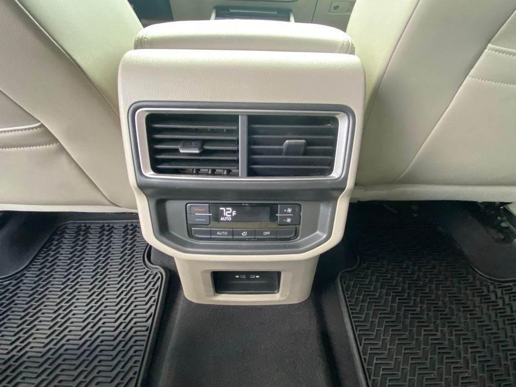 2024 Volkswagen Atlas 2.0T SE