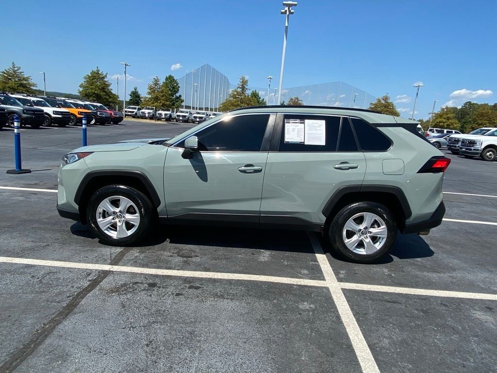 2020 Toyota RAV4 XLE