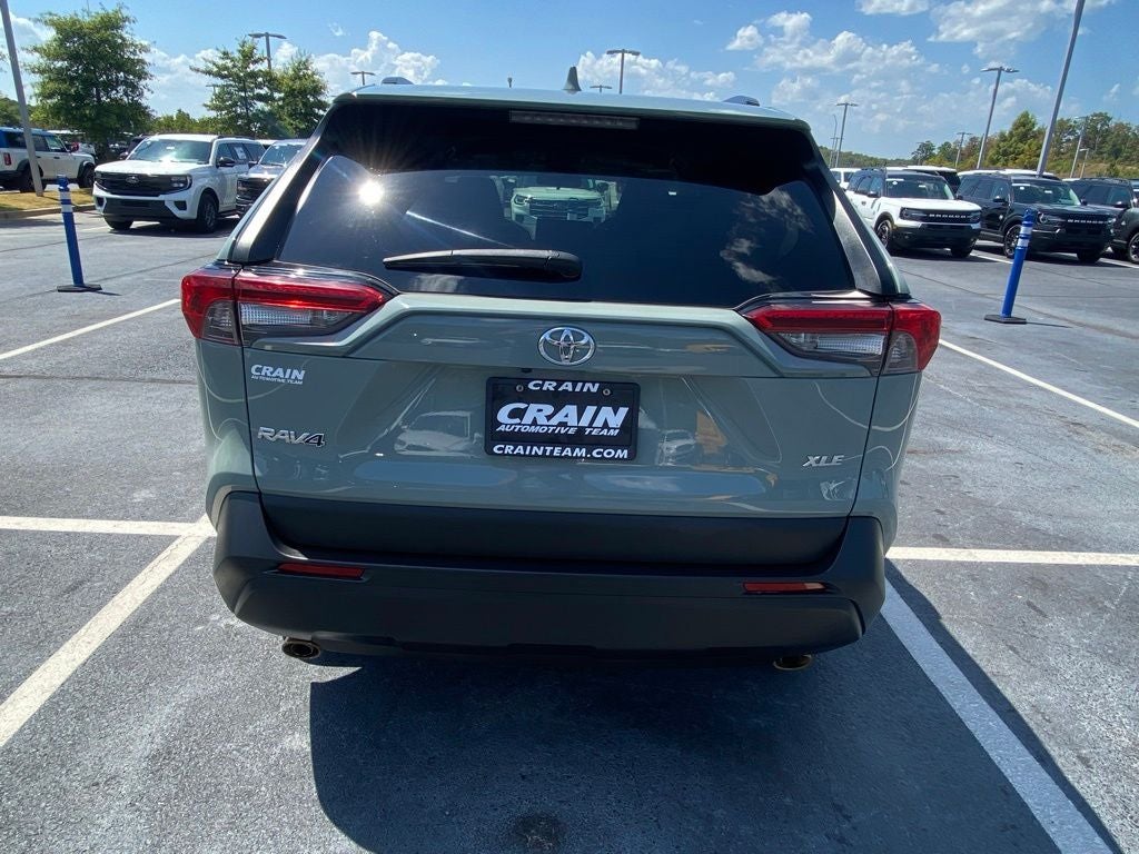 2020 Toyota RAV4 XLE