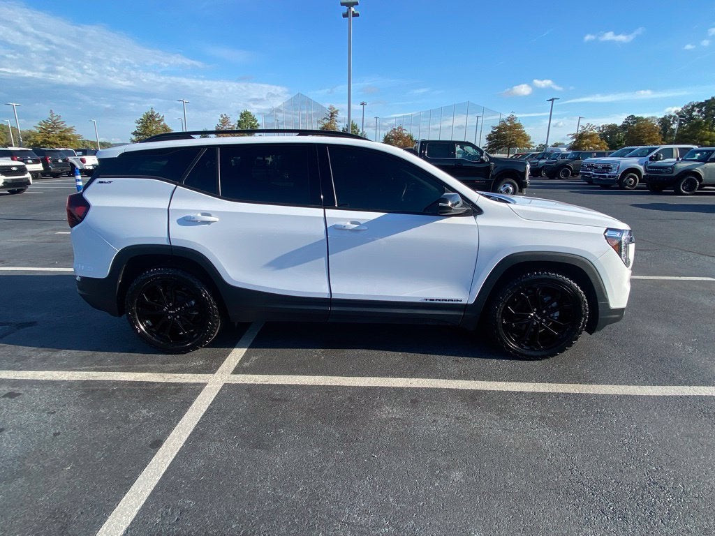2022 GMC Terrain SLT