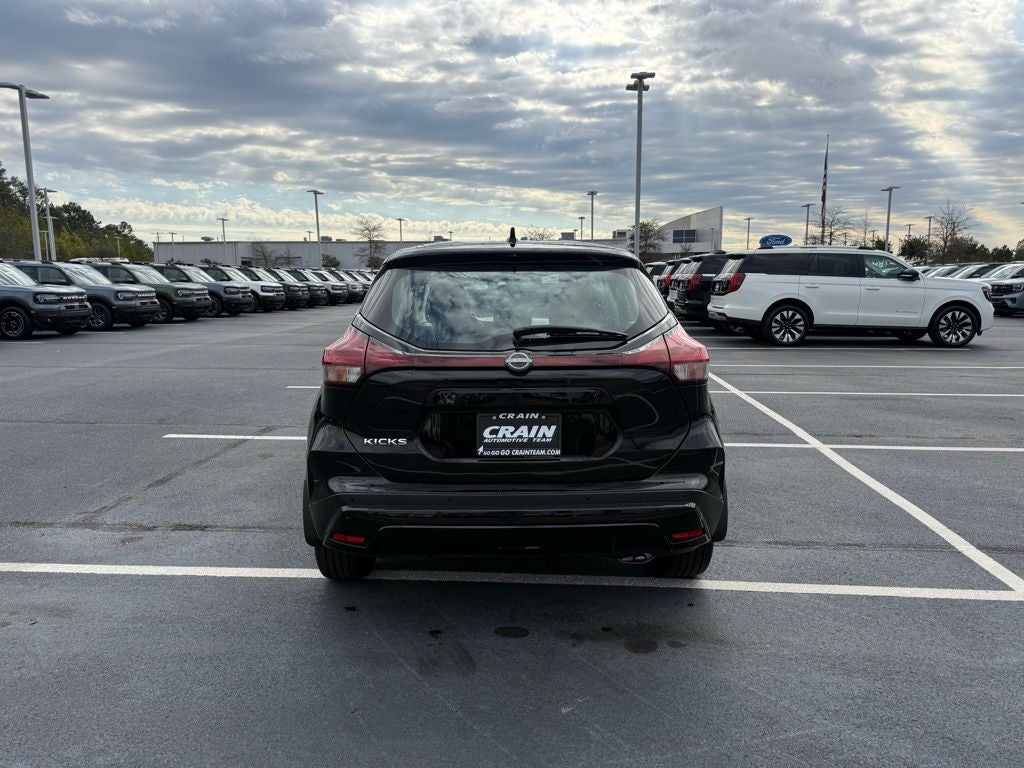 2023 Nissan Kicks S