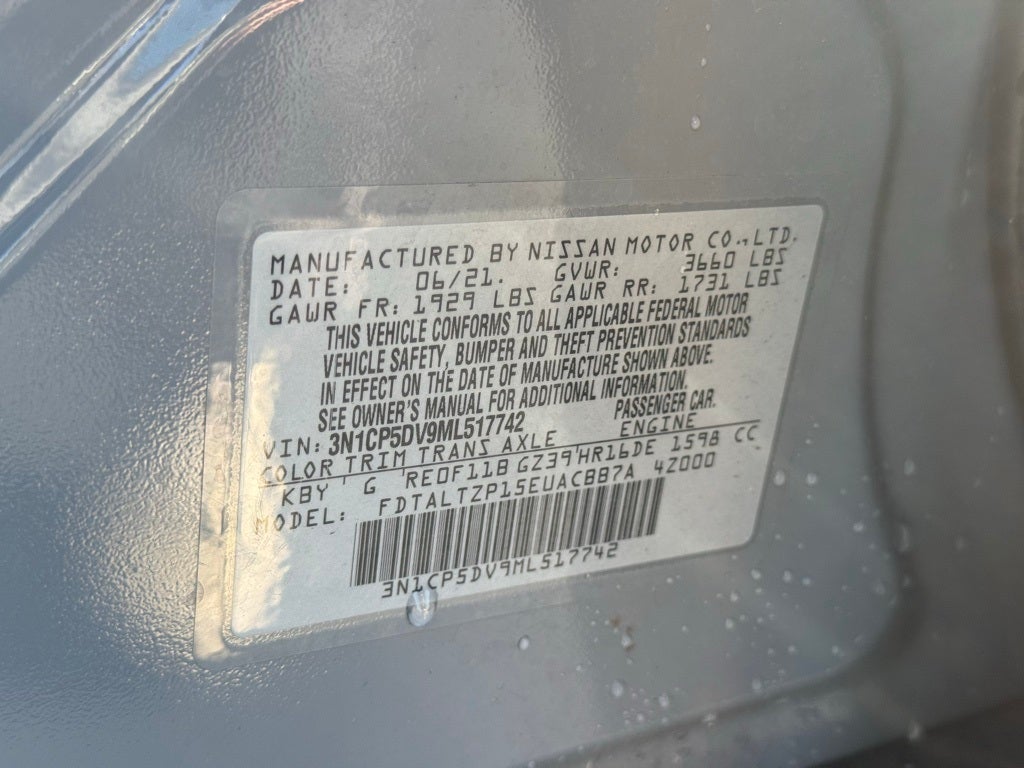 2021 Nissan Kicks SR