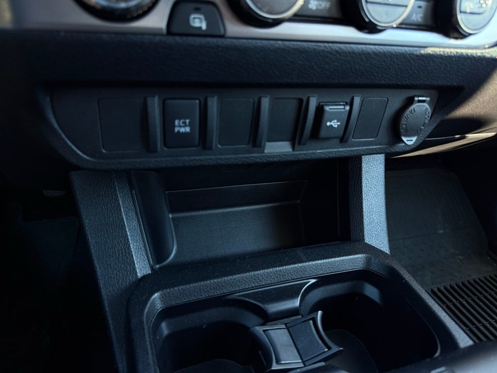 2023 Toyota Tacoma SR V6