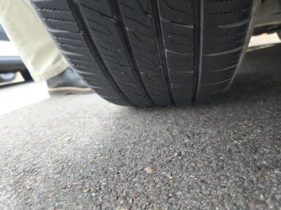 2019 Toyota Avalon XLE