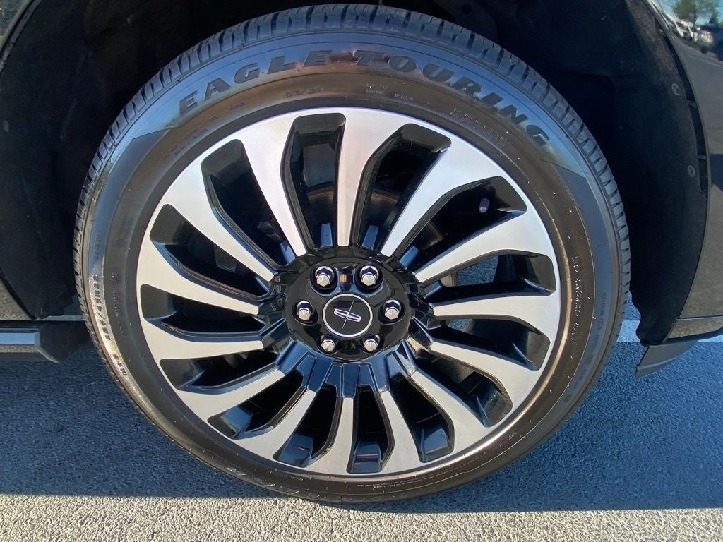 2022 Lincoln Navigator Black Label