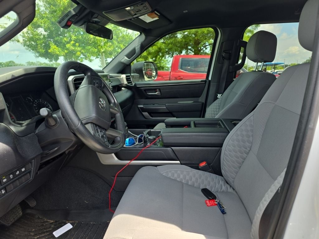 2025 Toyota Tundra SR5